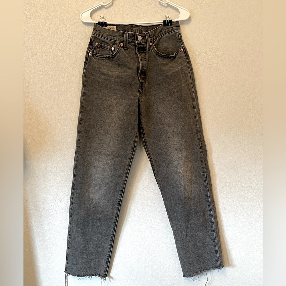 Levi’s 501 ‘81 black medium wash raw hem mom Jean